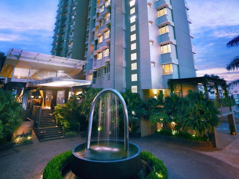 Golden Tulip Balikpapan Hotel & Suites Exterior photo